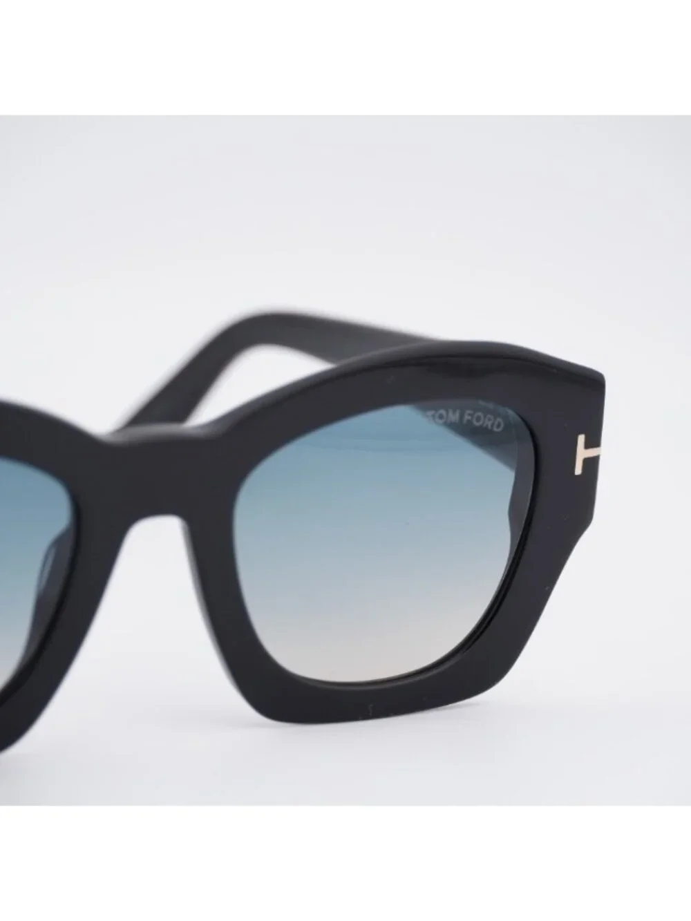 Tom Ford Guilliana FT1083 01P Sunglasses Shiny Black Square Frame, Green Lenses